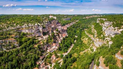Rocamadour accrochée à la Falaise