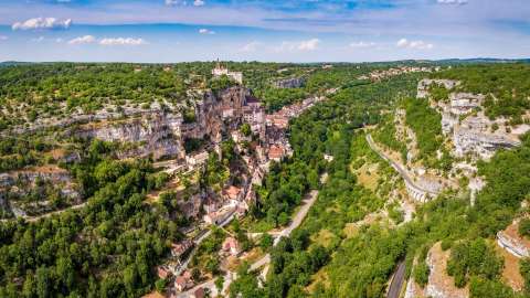 Rocamadour accrochée à la Falaise